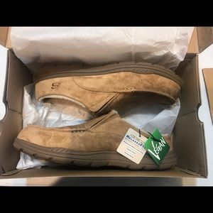 Sketchers relaxed fit 360 comfort - Vegan!